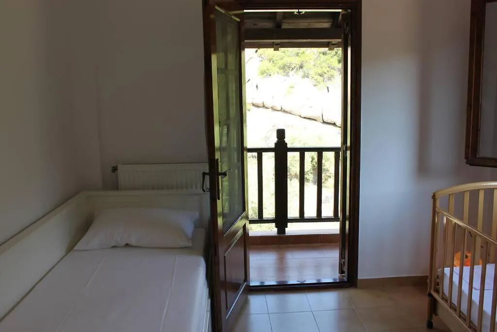 Ferienhaus Villa Family House 250M Away From The Coast, With Big Garden Nikiti  Griechenland